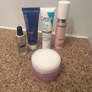 Mini skincare set 5 pieces Brand New